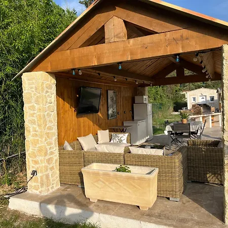 Terrain Avec Mobil-home Campsite *